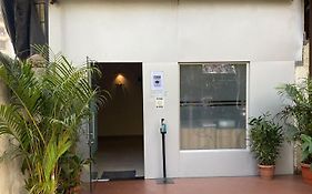 U Life Hotel