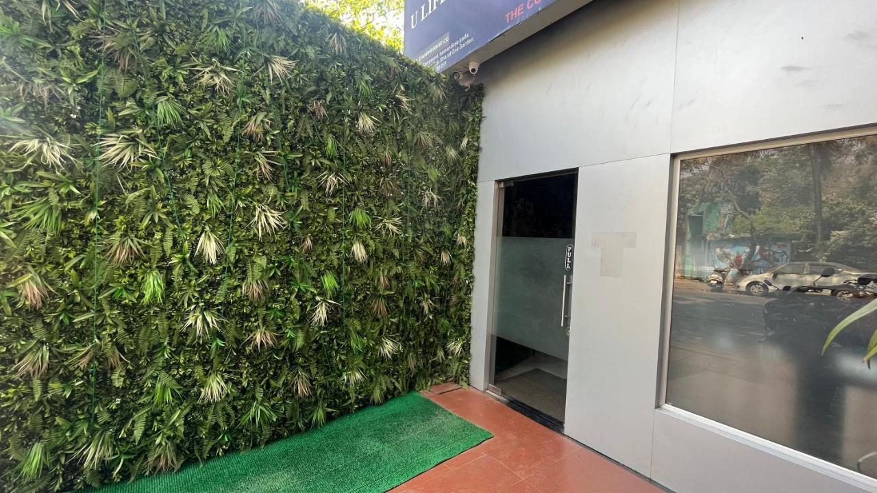 U Life Hotel Mumbai Exterior photo